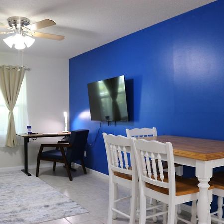 Hidden Sapphire-Apartment With Kitchen And Laundry レイクランド エクステリア 写真