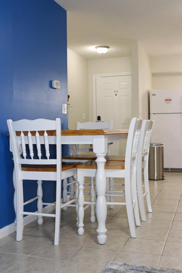 Hidden Sapphire-Apartment With Kitchen And Laundry レイクランド エクステリア 写真