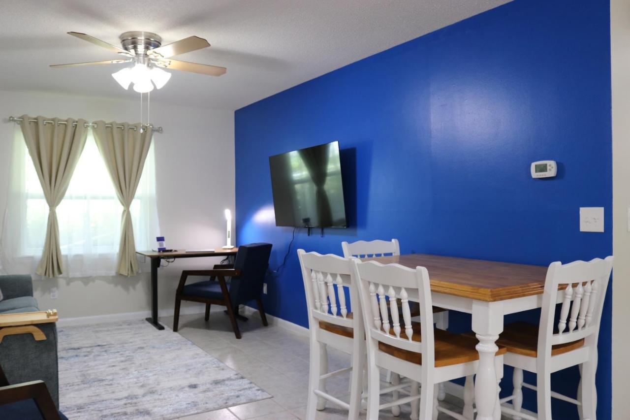 Hidden Sapphire-Apartment With Kitchen And Laundry レイクランド エクステリア 写真