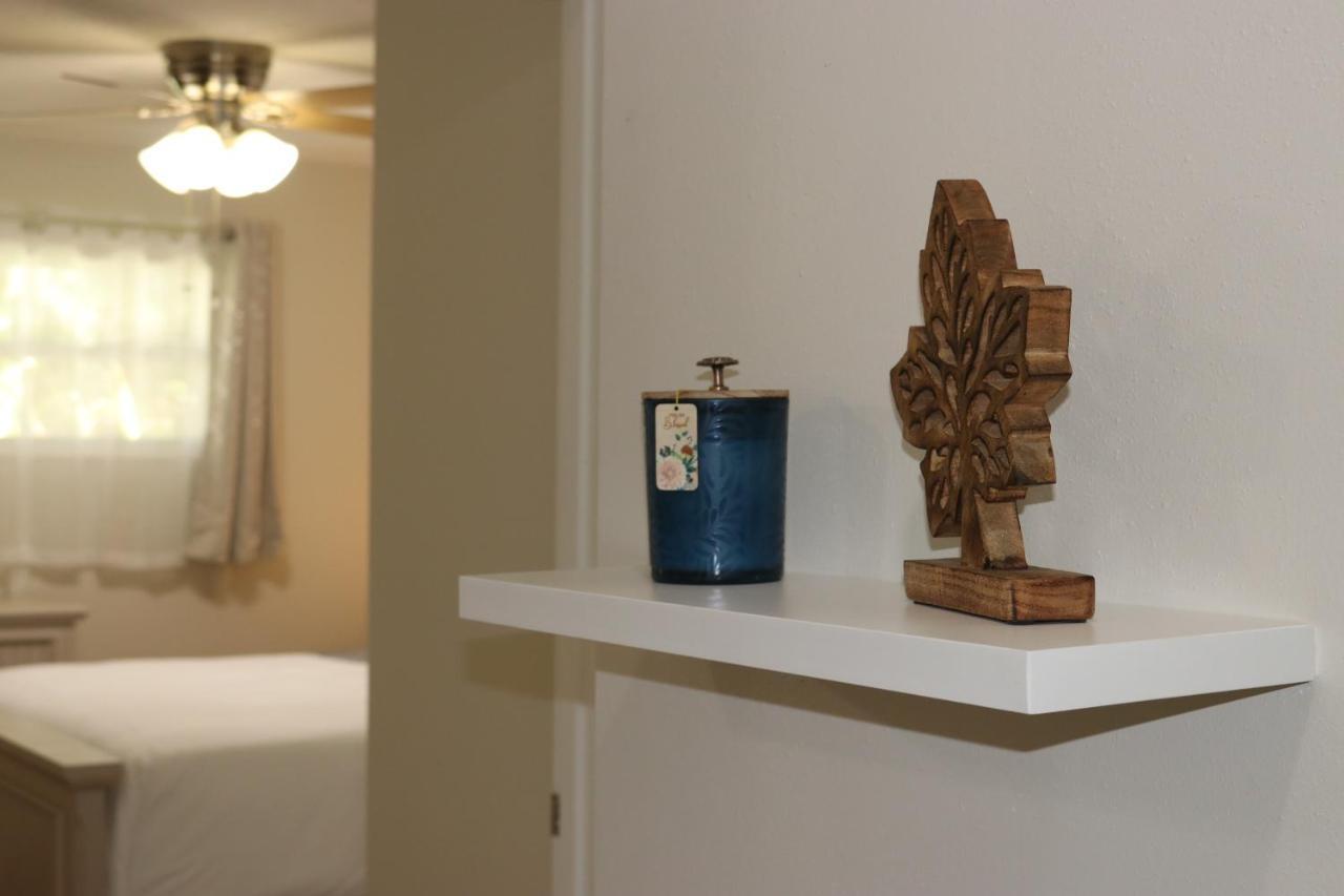 Hidden Sapphire-Apartment With Kitchen And Laundry レイクランド エクステリア 写真